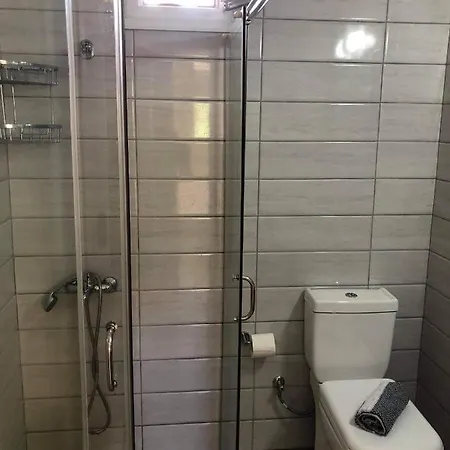 Alexandra'S By Gold Center Suites