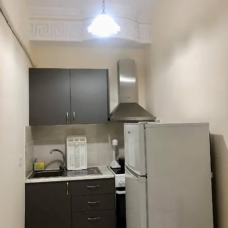 Alexandra'S By Gold Center Suites